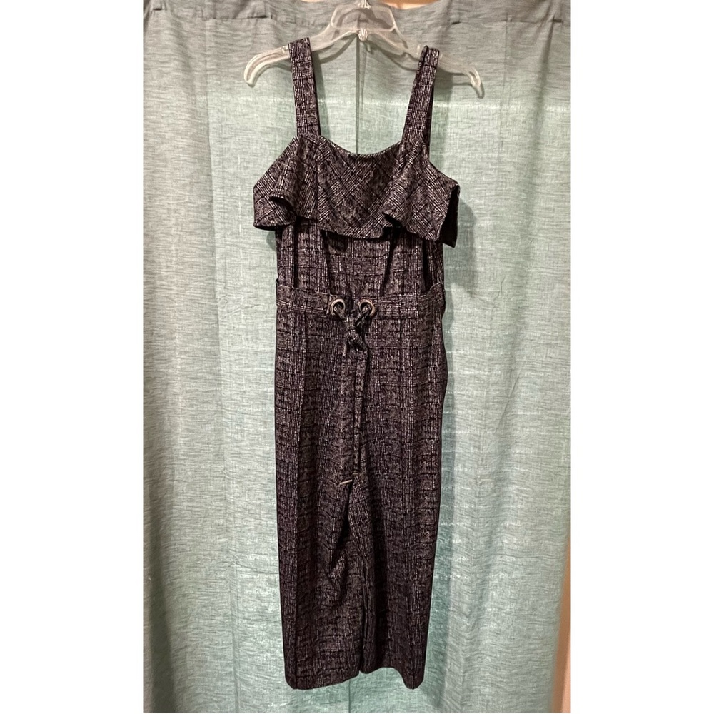 Sleeveless jumpsuit